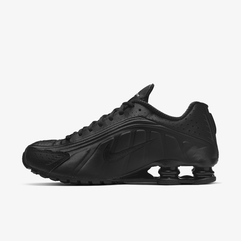 nike shox r4 triple black